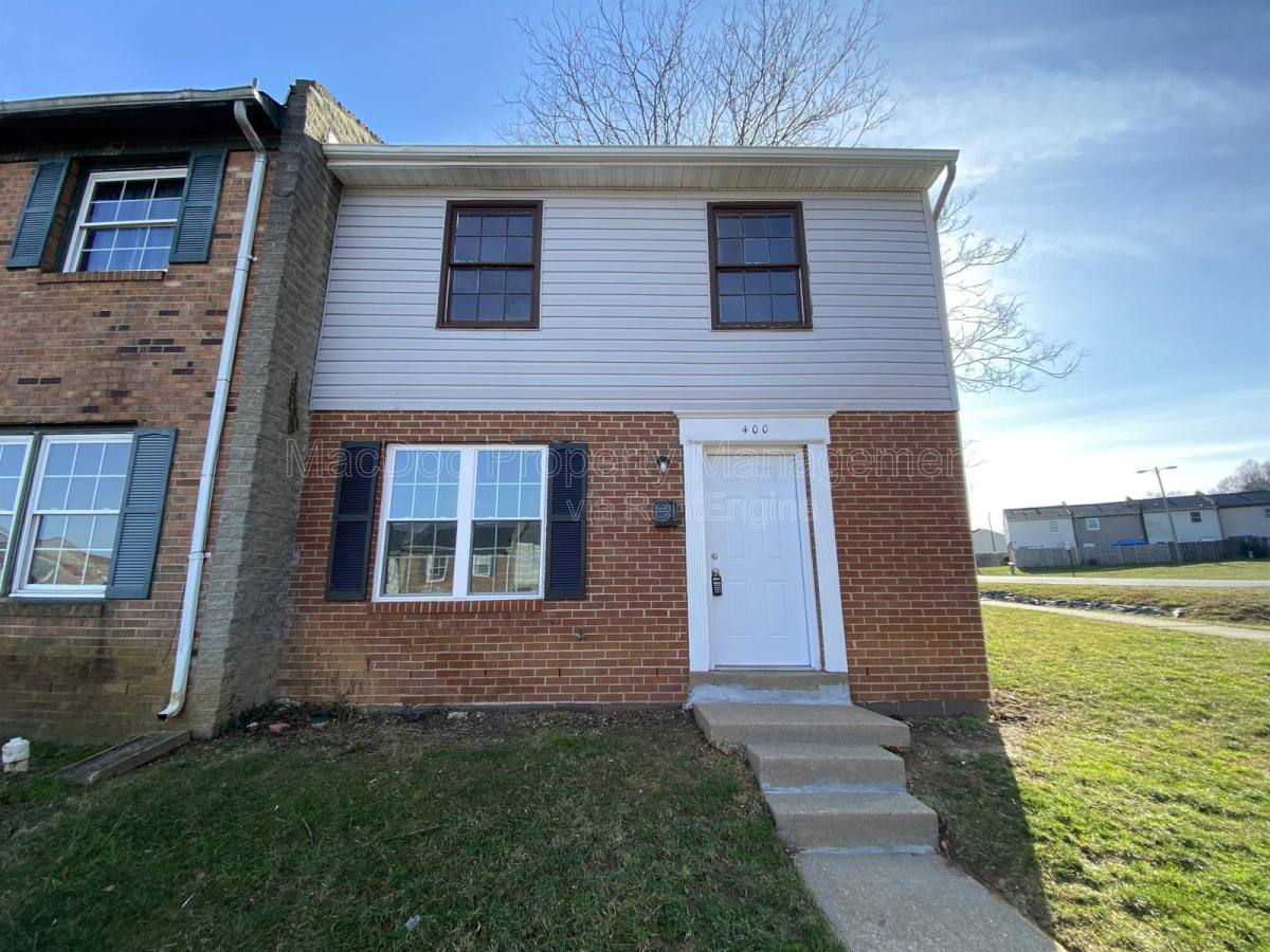 Townhouse for rent at 400 Rann Court, Fredericksburg, VA 22401