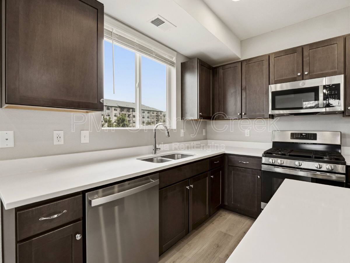 Townhouse for rent at 6419 N Dunkirk St, Denver, CO 80249