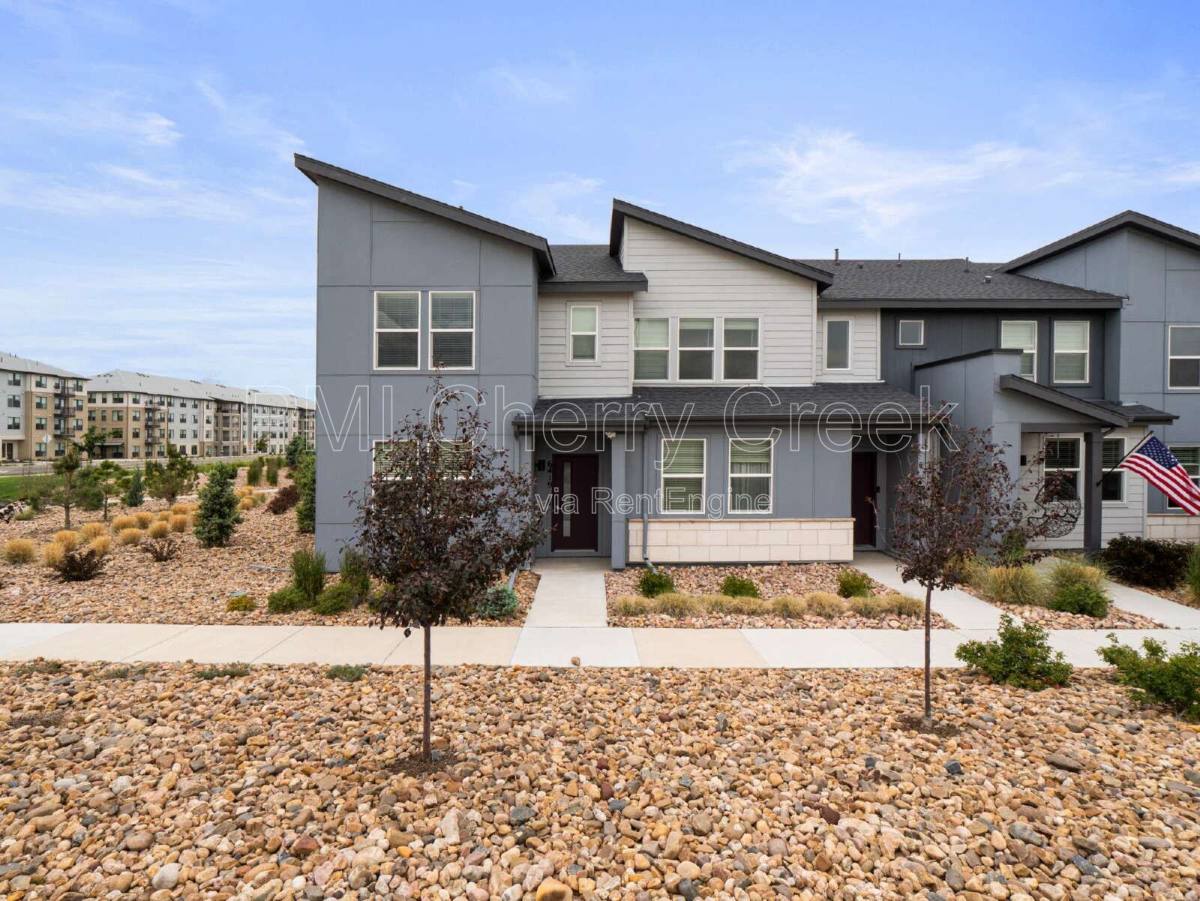 Townhouse for rent at 6419 N Dunkirk St, Denver, CO 80249