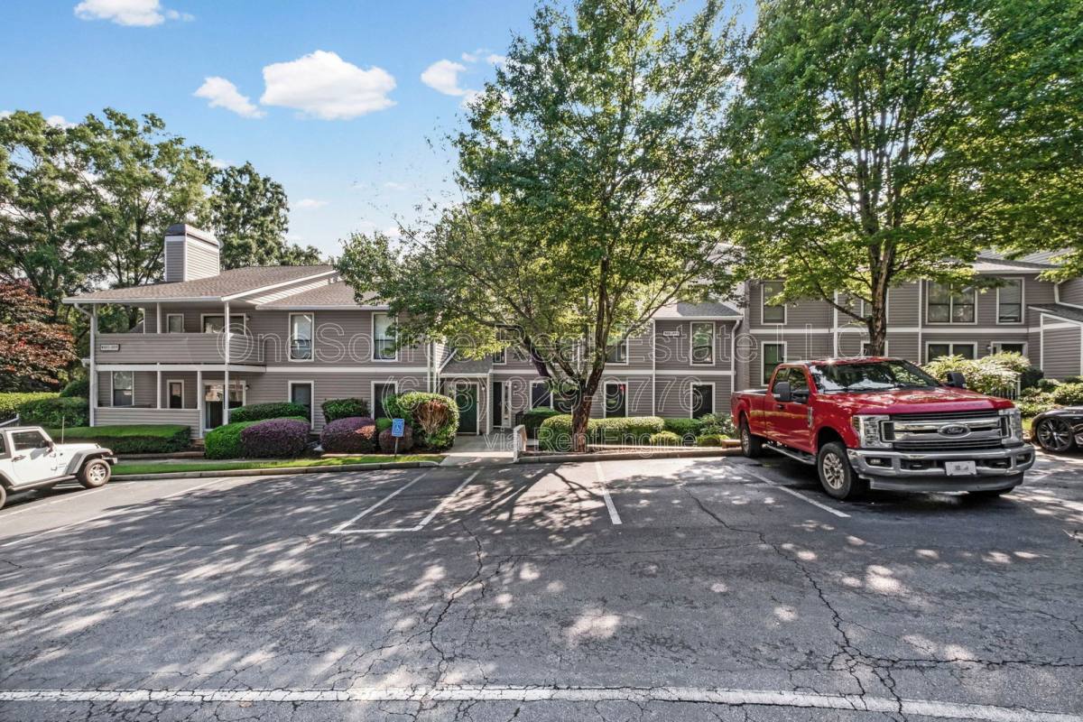 Condo for rent at 806 Wynnes Ridge Circle, Marietta, GA 30067