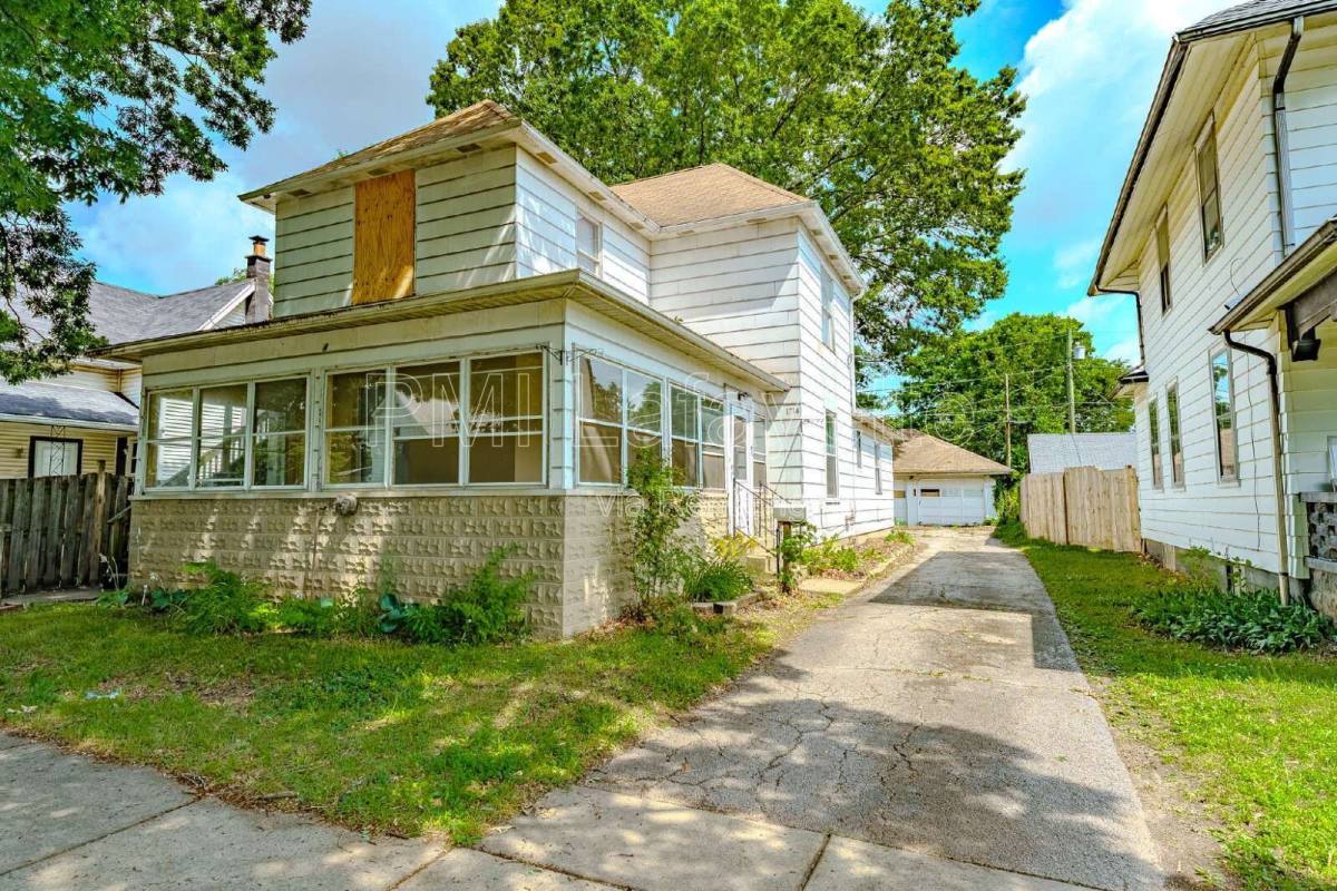 Apartment for rent at 1714 Meharry St #A, Lafayette, IN 47904