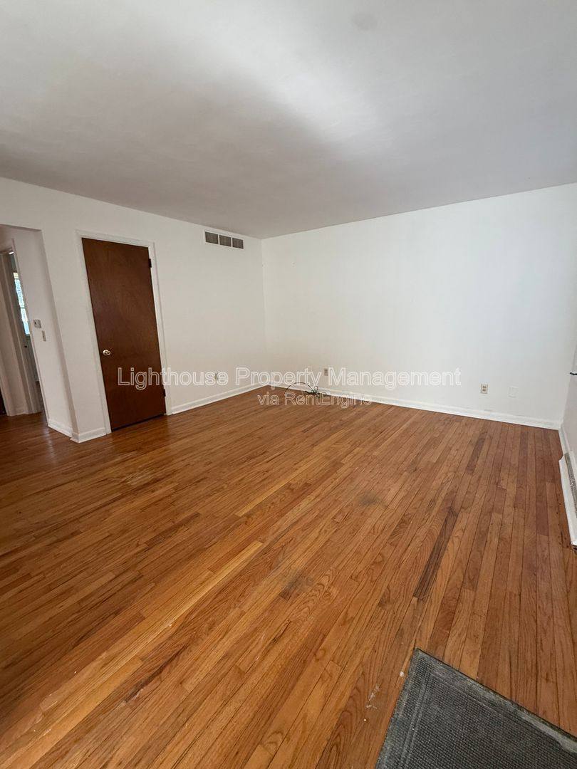 Apartment for rent at 2118 Woodbine Ave, Portage, MI 49002
