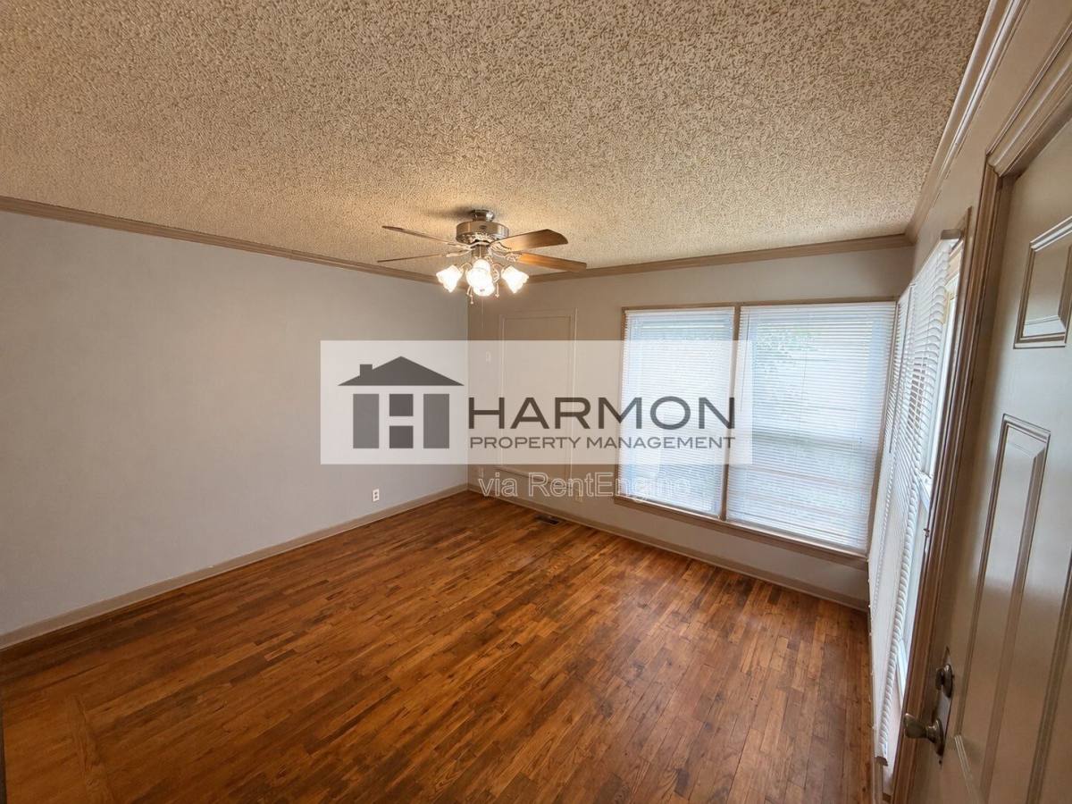 House for rent at 2232 S Greenwood Ave, Wichita, KS 67211
