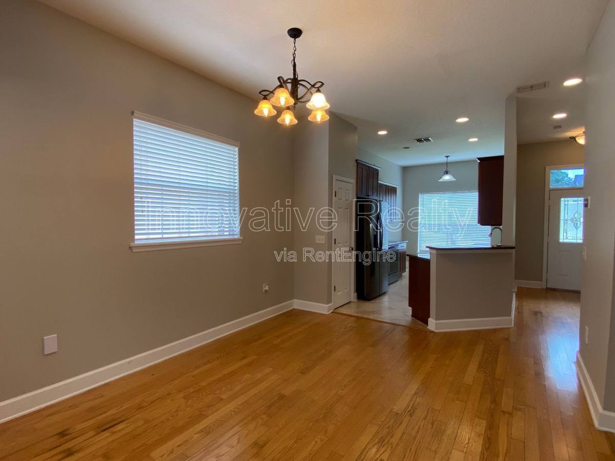Townhouse for rent at 332 E Kaley St, Orlando, FL 32806