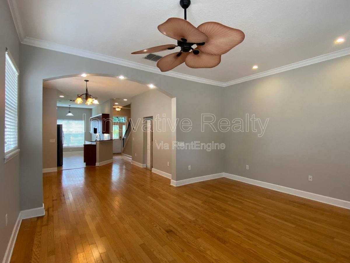Townhouse for rent at 332 E Kaley St, Orlando, FL 32806