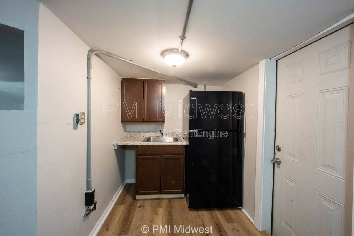 Apartment for rent at 3165 Station St #B, Indianapolis, IN 46218