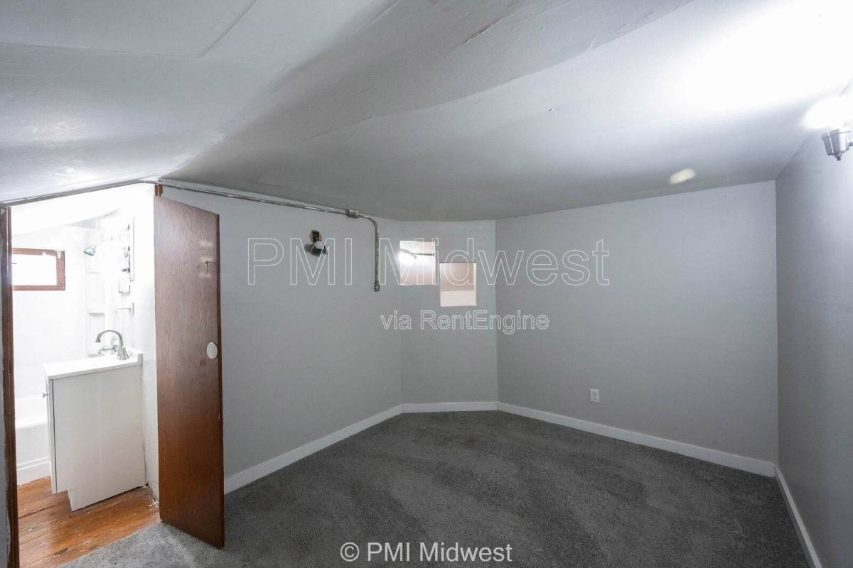 Apartment for rent at 3165 Station St #B, Indianapolis, IN 46218