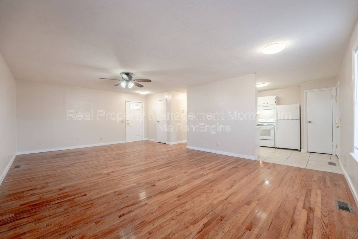 Apartment for rent at 1118 W Fair Play St #A, Bolivar, MO 65613