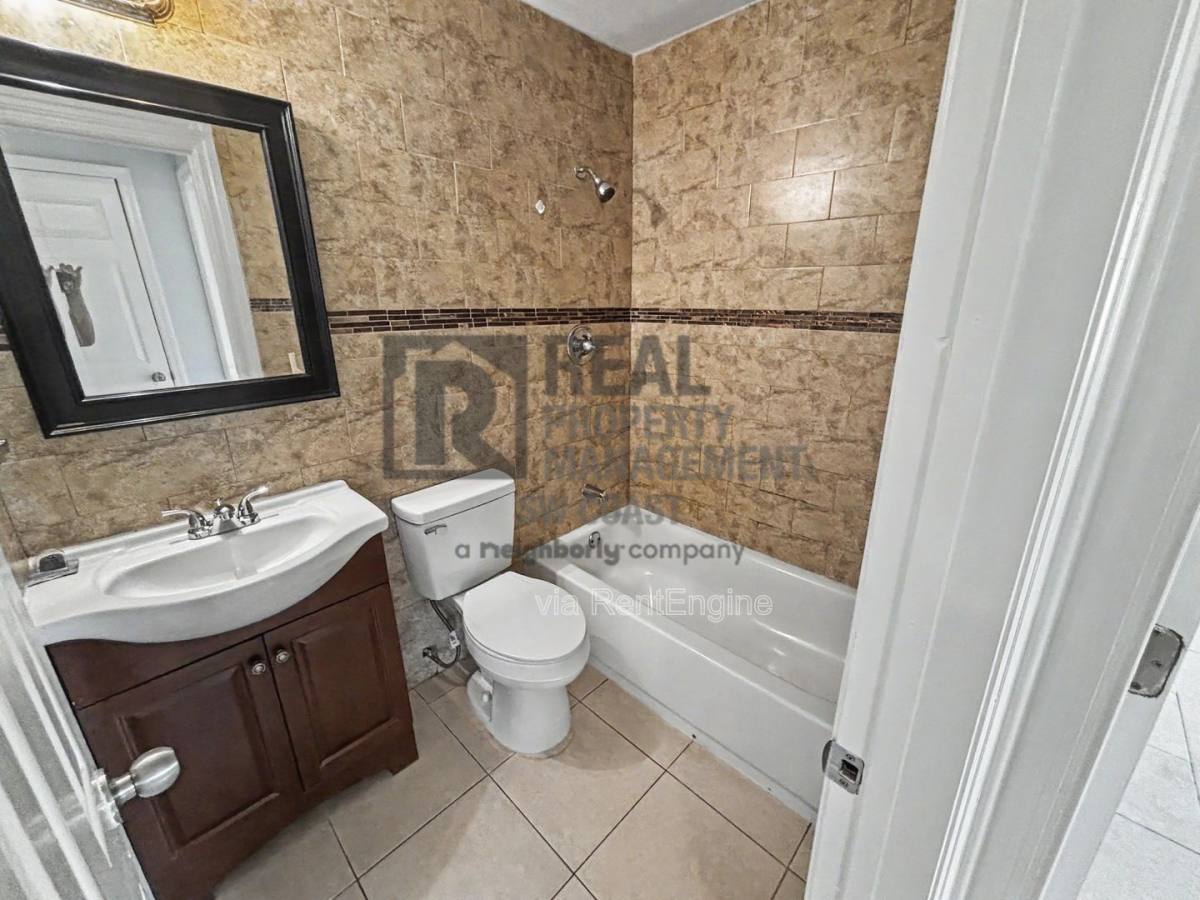 Apartment for rent at 843 SW 16th Terrace, Cape Coral, FL 33991