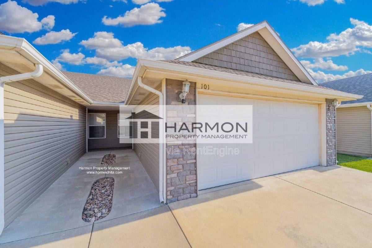 Apartment for rent at 5326 N Hillside St #129, Wichita, KS 67219