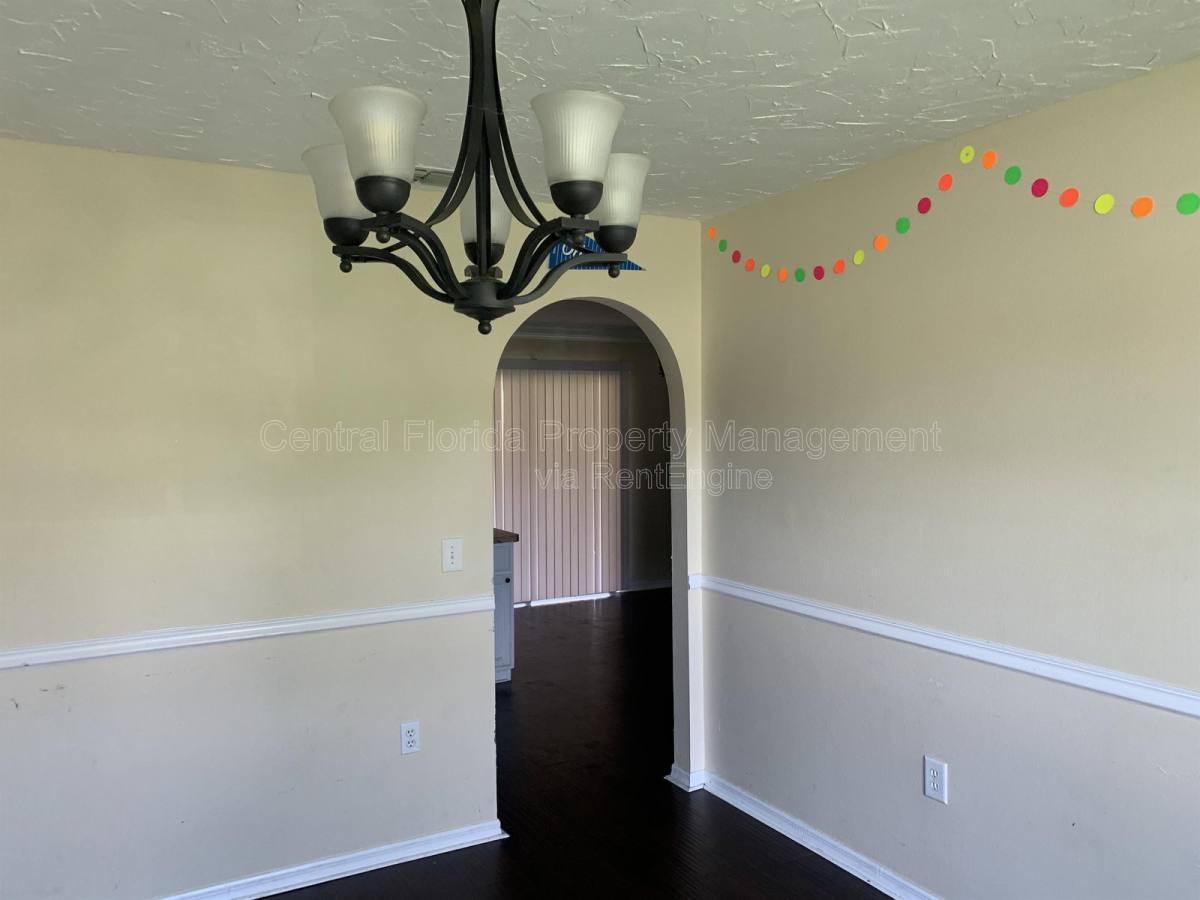 House for rent at 4300 Iveyglen Ave, Orlando, FL 32826