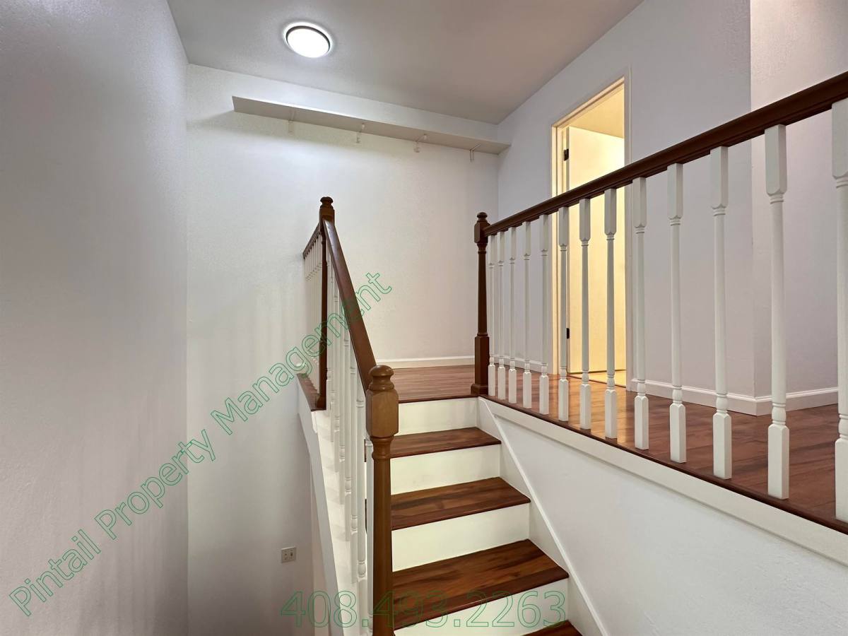 Townhouse for rent at 802 Kingfisher Terrace, Sunnyvale, CA 94087