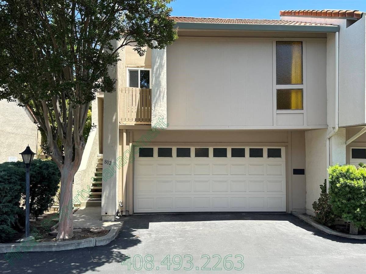 Townhouse for rent at 802 Kingfisher Terrace, Sunnyvale, CA 94087