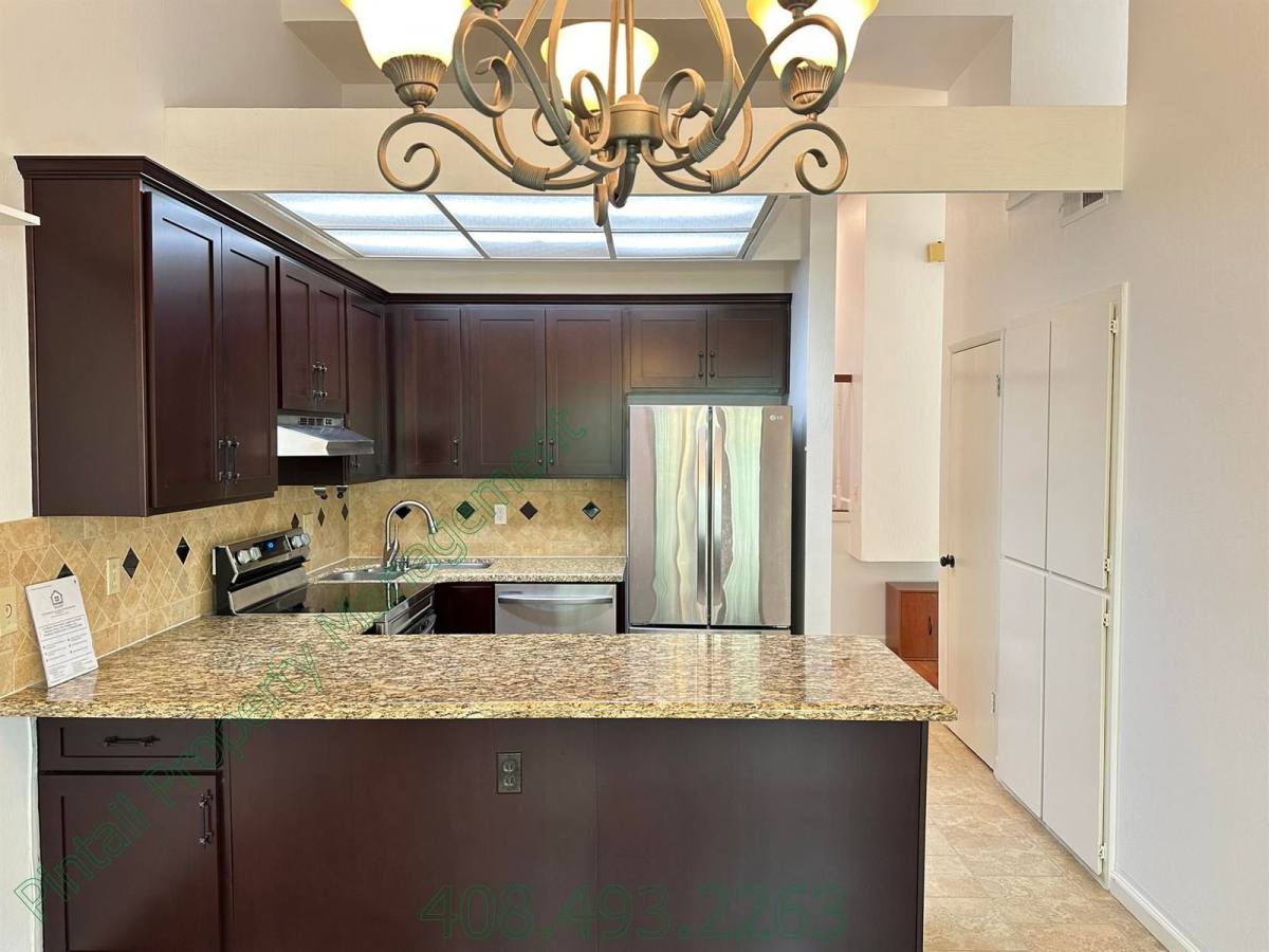 Townhouse for rent at 802 Kingfisher Terrace, Sunnyvale, CA 94087