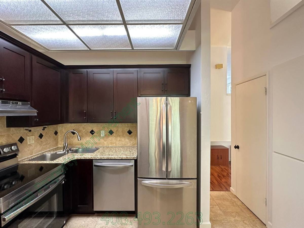 Townhouse for rent at 802 Kingfisher Terrace, Sunnyvale, CA 94087