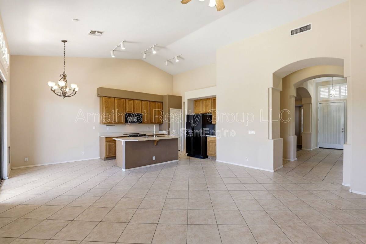 House for rent at 7017 W Greenbriar Dr, Glendale, AZ 85308