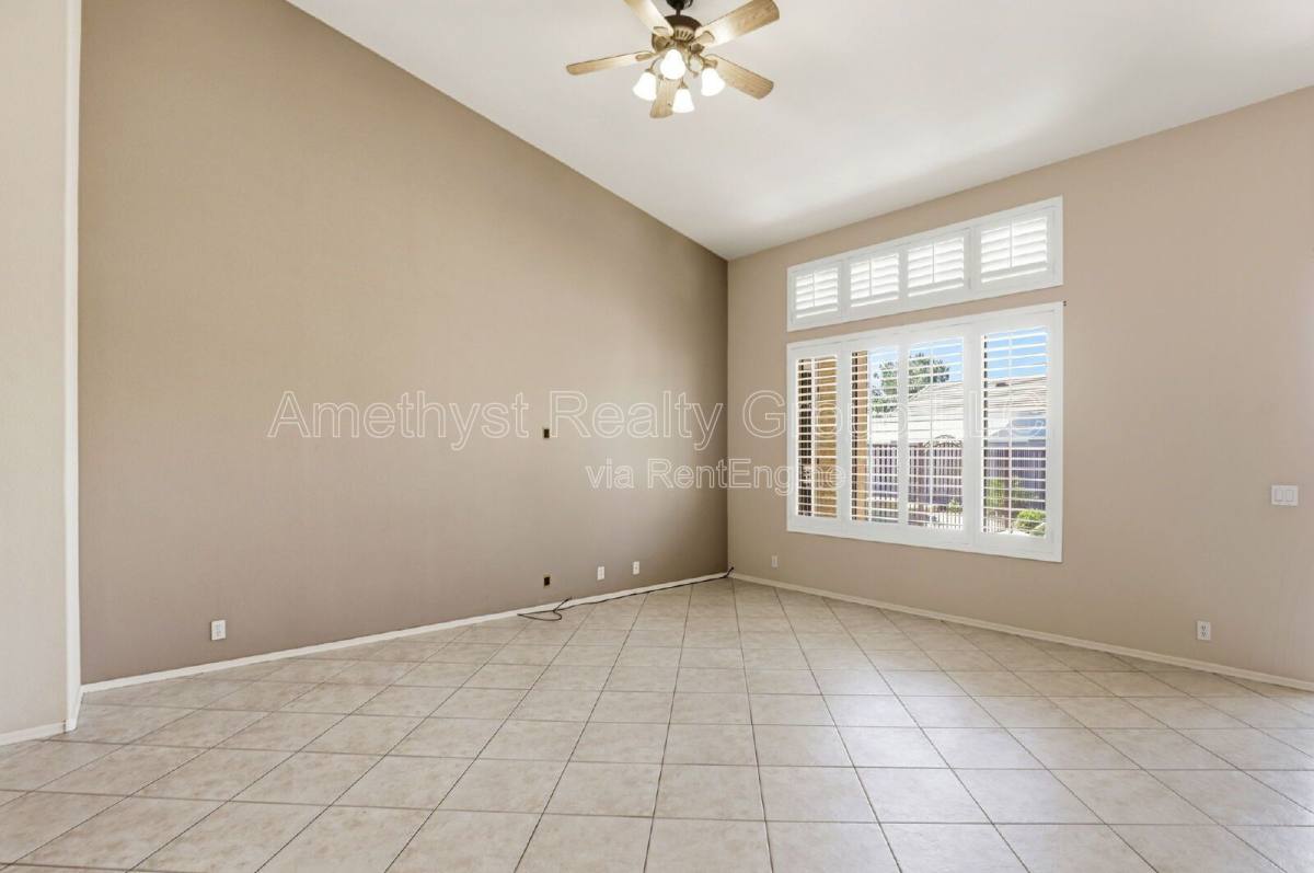 House for rent at 7017 W Greenbriar Dr, Glendale, AZ 85308