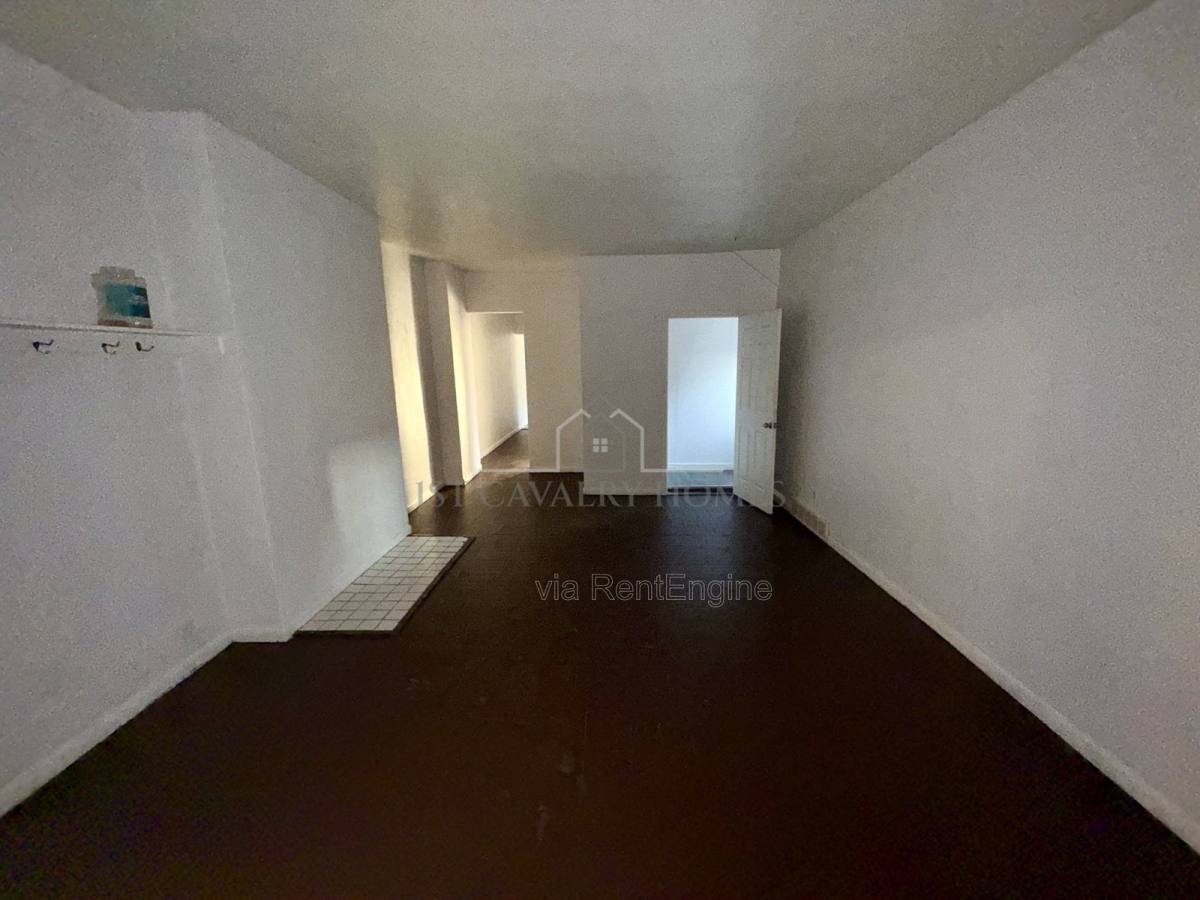 Apartment for rent at 53 S Balch St #55, Akron, OH 44302