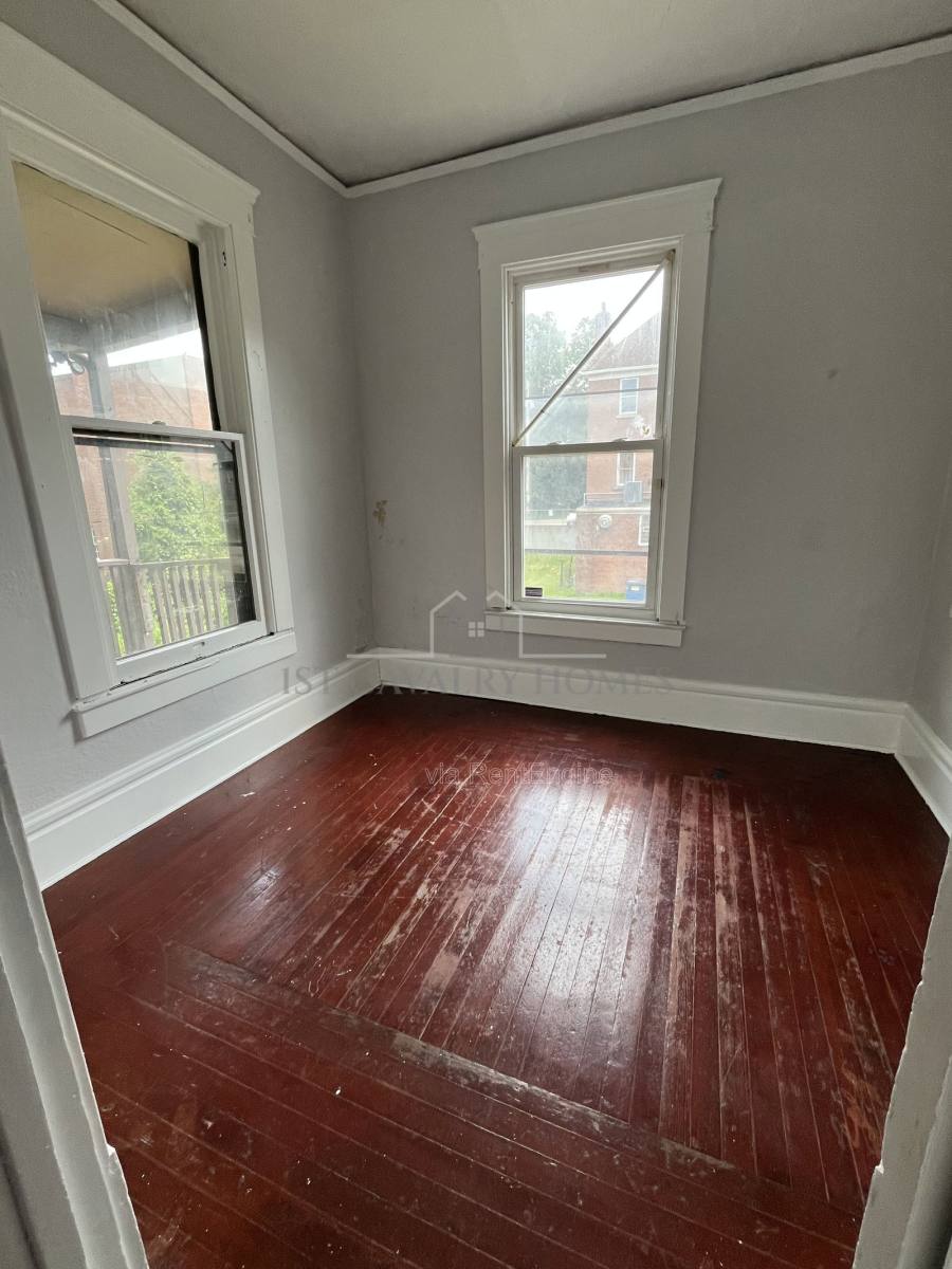 Apartment for rent at 53 S Balch St #55, Akron, OH 44302