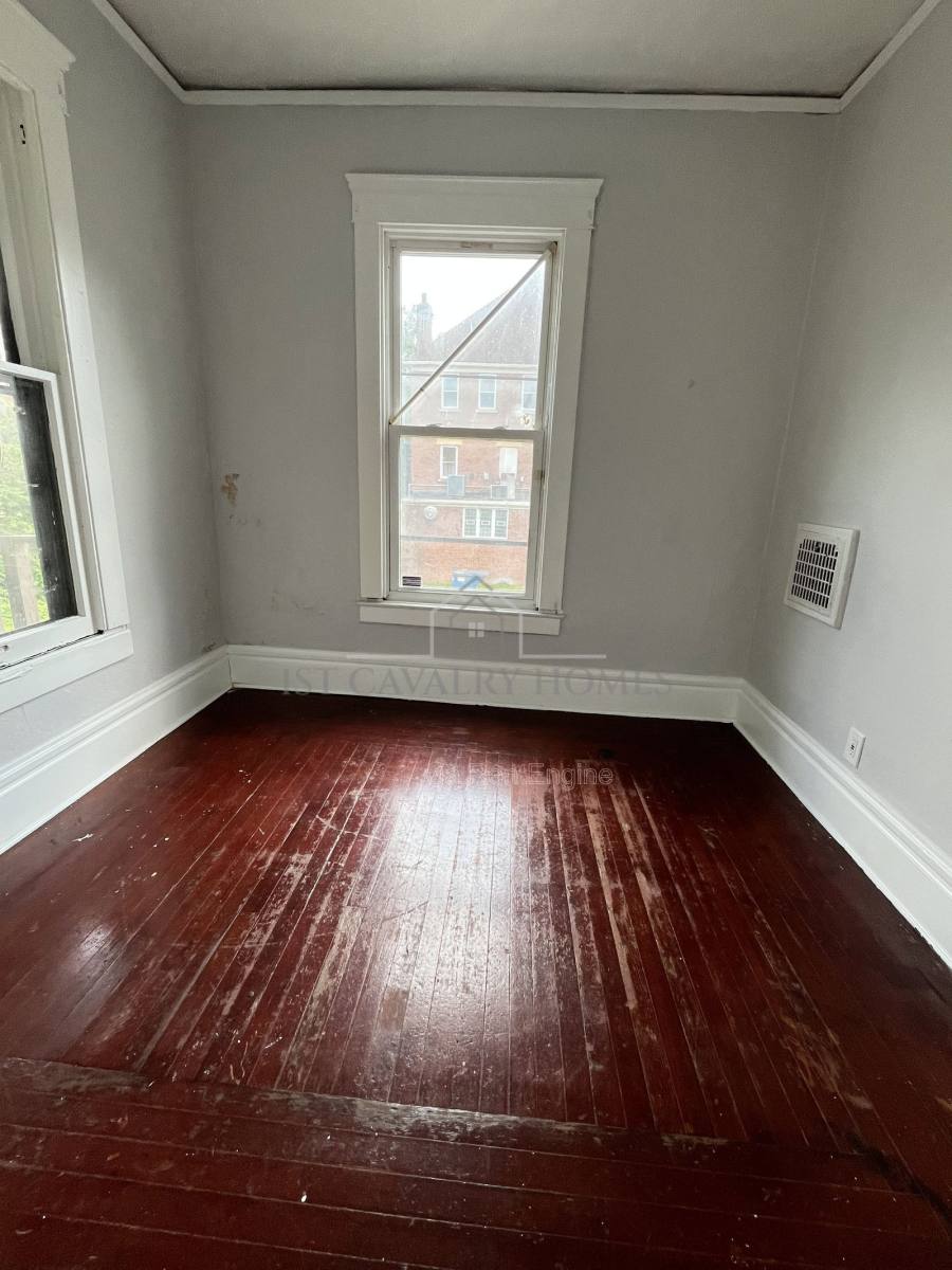 Apartment for rent at 53 S Balch St #55, Akron, OH 44302
