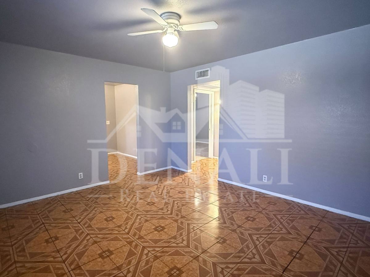 Apartment for rent at 624 E Marilyn Ave #1, Mesa, AZ 85204