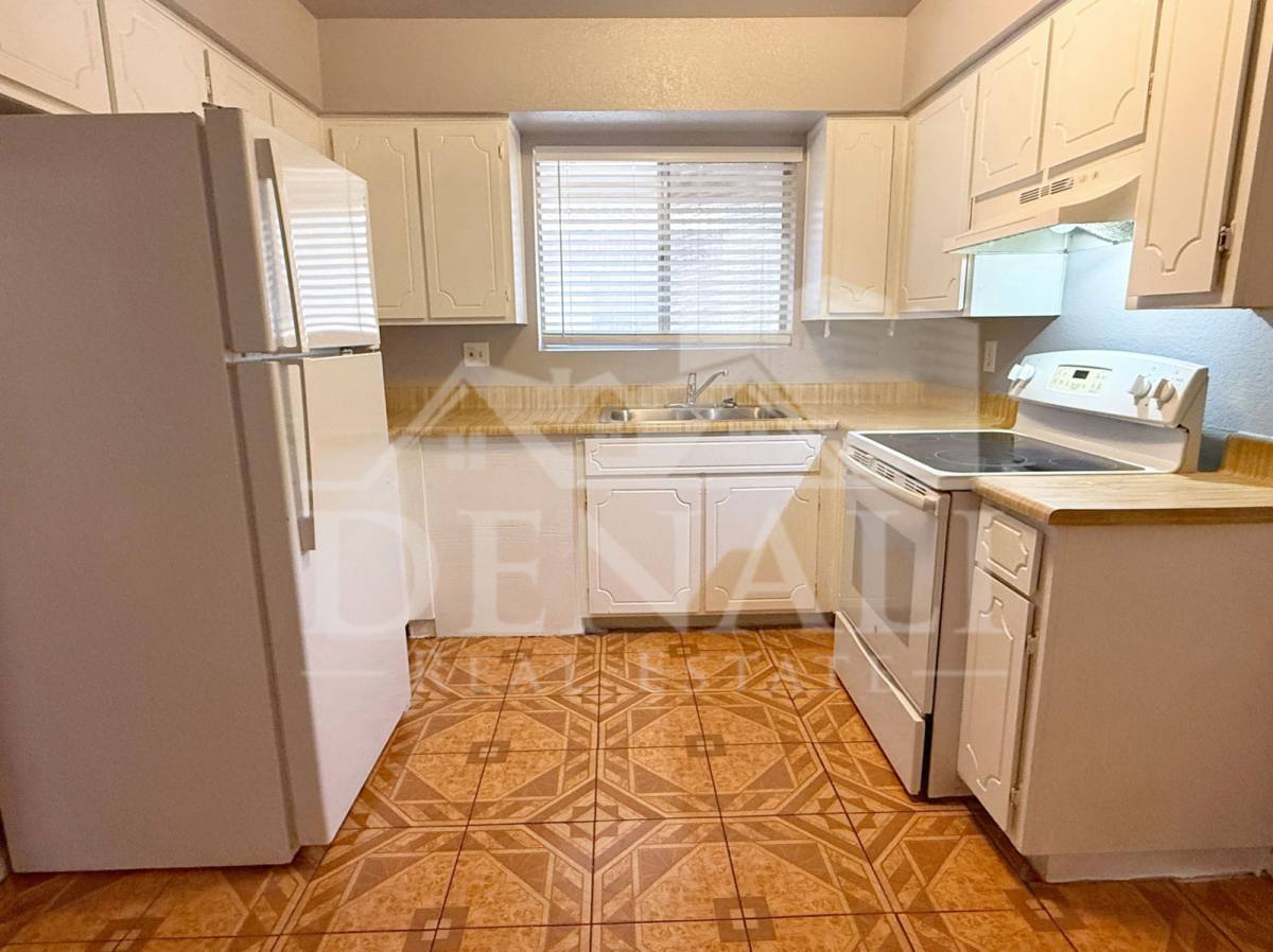 Apartment for rent at 624 E Marilyn Ave #1, Mesa, AZ 85204