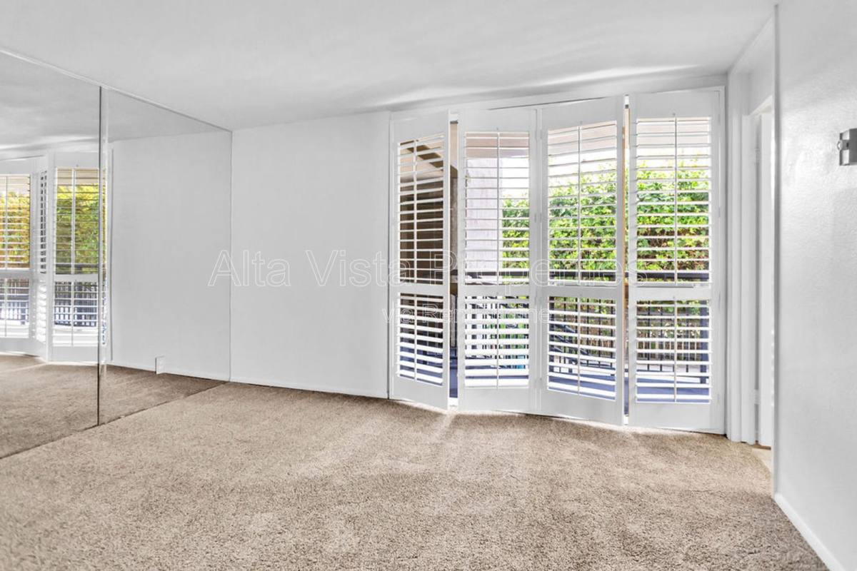 Apartment for rent at 3916 Riviera Dr #204, San Diego, CA 92109