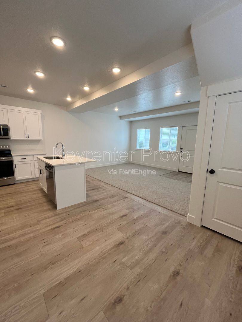 Townhouse for rent at 1046 E 1300 S, Provo, UT 84606