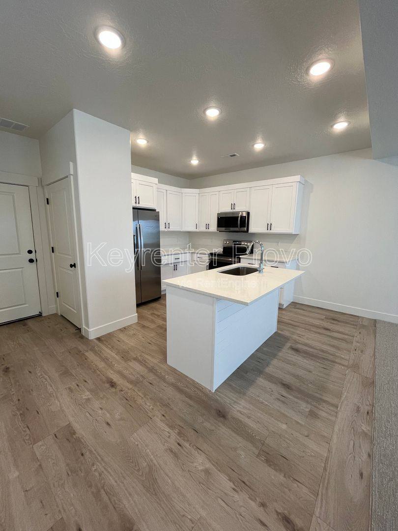 Townhouse for rent at 1046 E 1300 S, Provo, UT 84606
