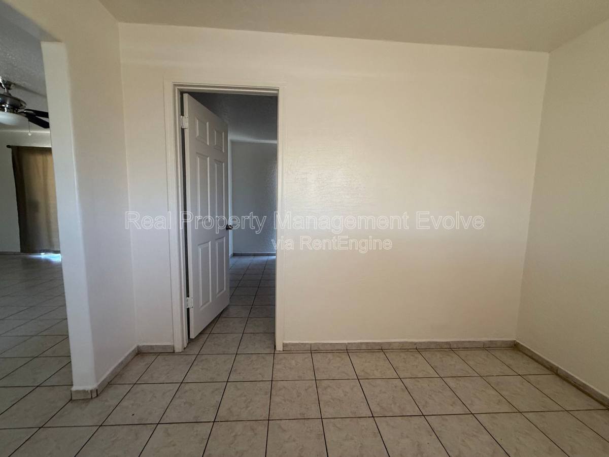 House for rent at 4021 W Berridge Lane, Phoenix, AZ 85019