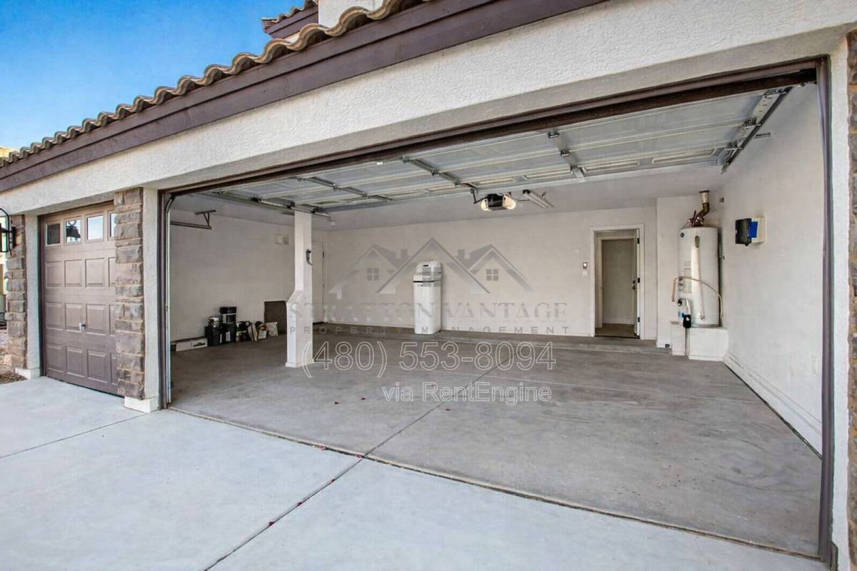 House for rent at 1005 E Stirrup Lane, San Tan Valley, AZ 85143