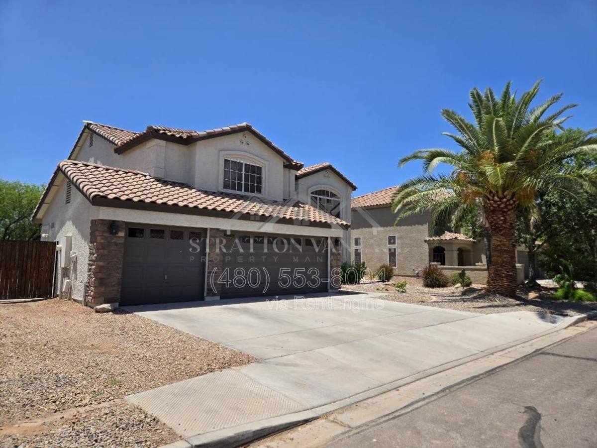 House for rent at 1005 E Stirrup Lane, San Tan Valley, AZ 85143