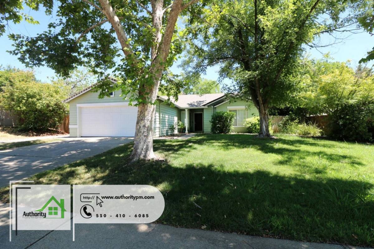 House for rent at 2151 Hemingway St, Redding, CA 96003