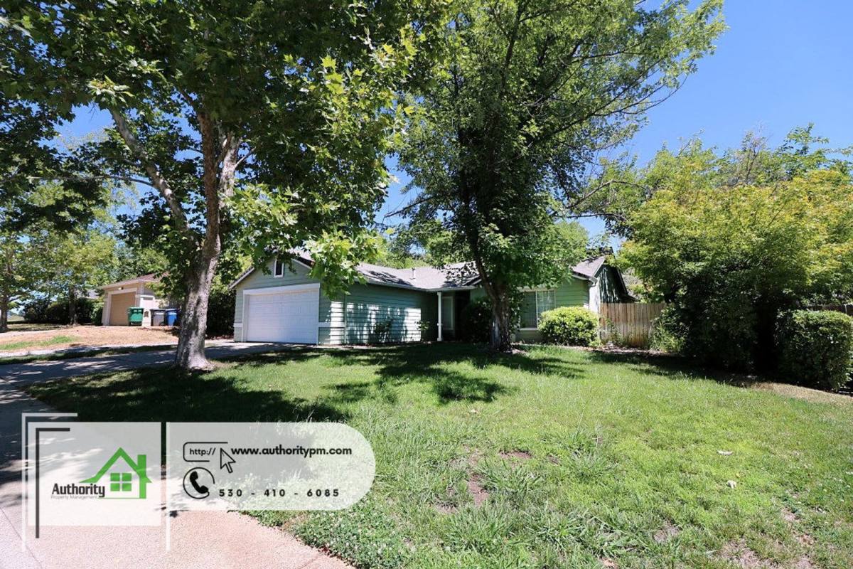 House for rent at 2151 Hemingway St, Redding, CA 96003