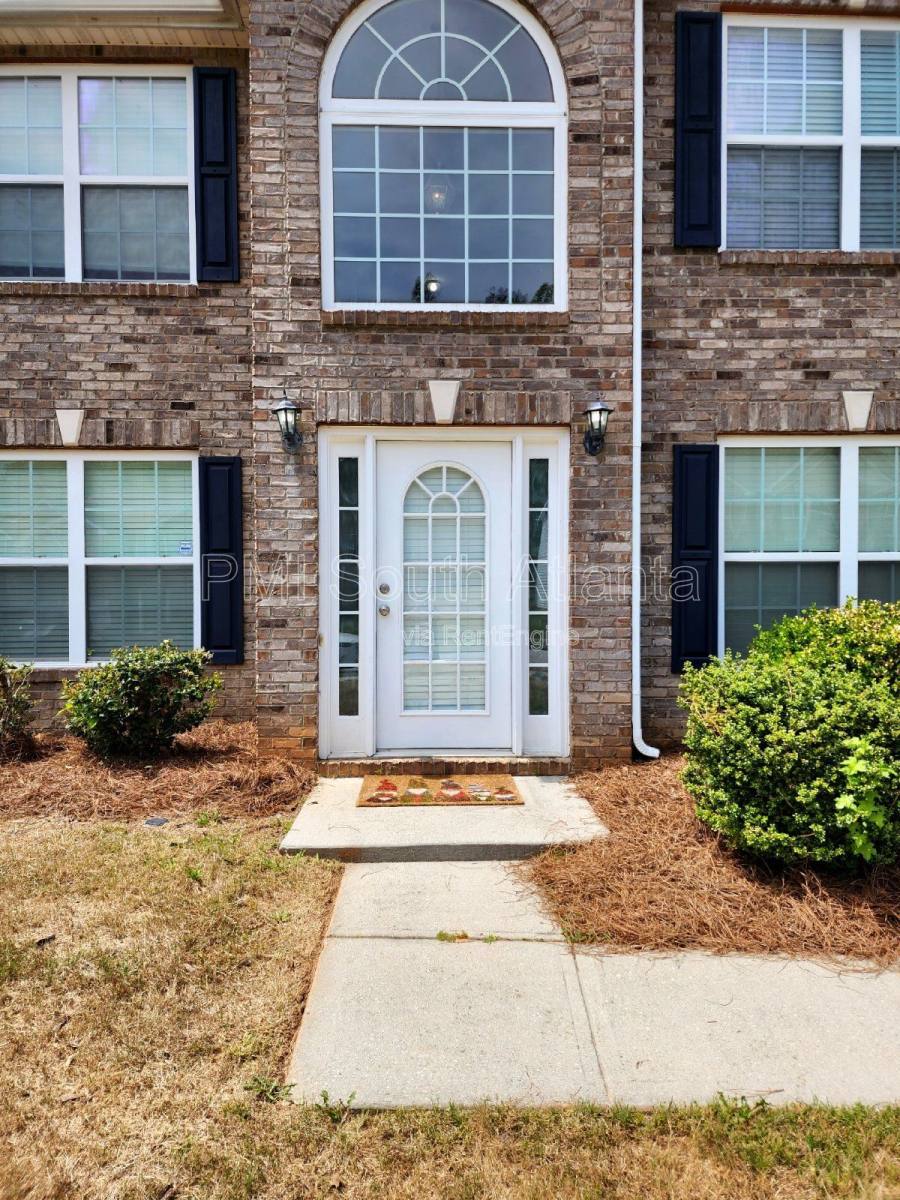 House for rent at 2551 Wrangler Dr, Atlanta, GA 30331