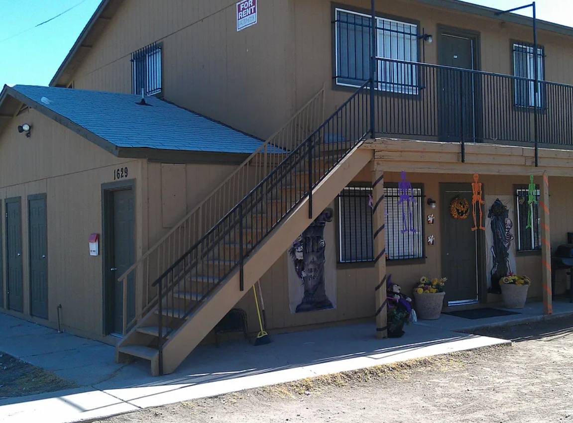 Apartment for rent at 1629 E Wood St #201, Phoenix, AZ 85040