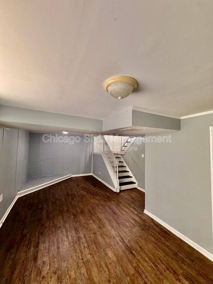 House for rent at 4507 Balmoral Dr, Richton Park, IL 60471
