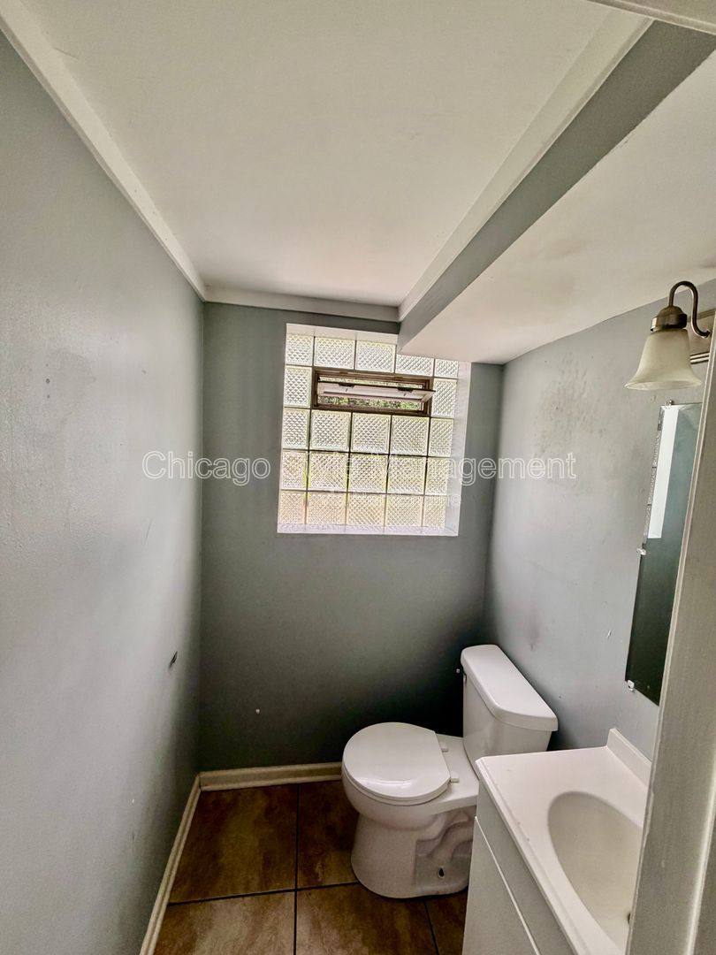 House for rent at 4507 Balmoral Dr, Richton Park, IL 60471