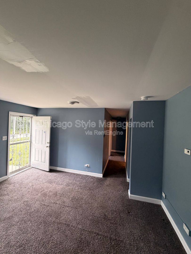 House for rent at 1928 Campbell Ave, Chicago Heights, IL 60411