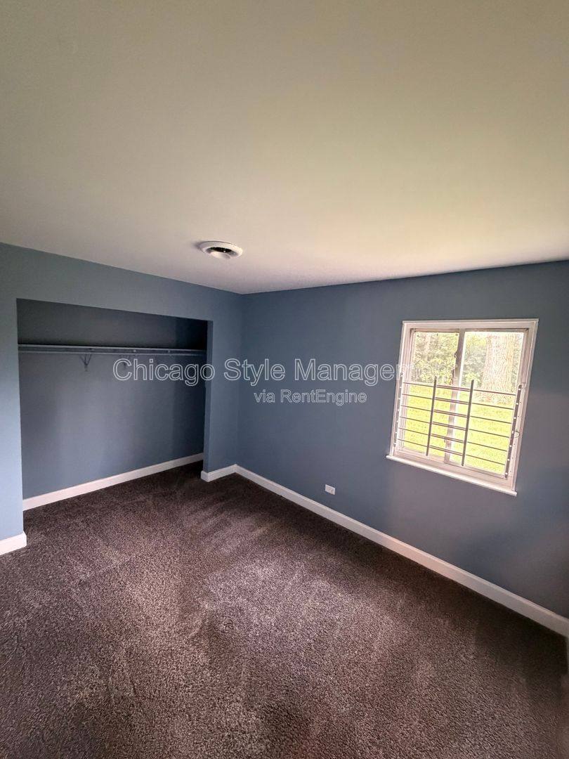House for rent at 1928 Campbell Ave, Chicago Heights, IL 60411