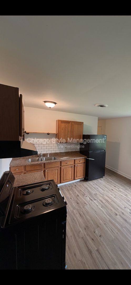 House for rent at 1928 Campbell Ave, Chicago Heights, IL 60411