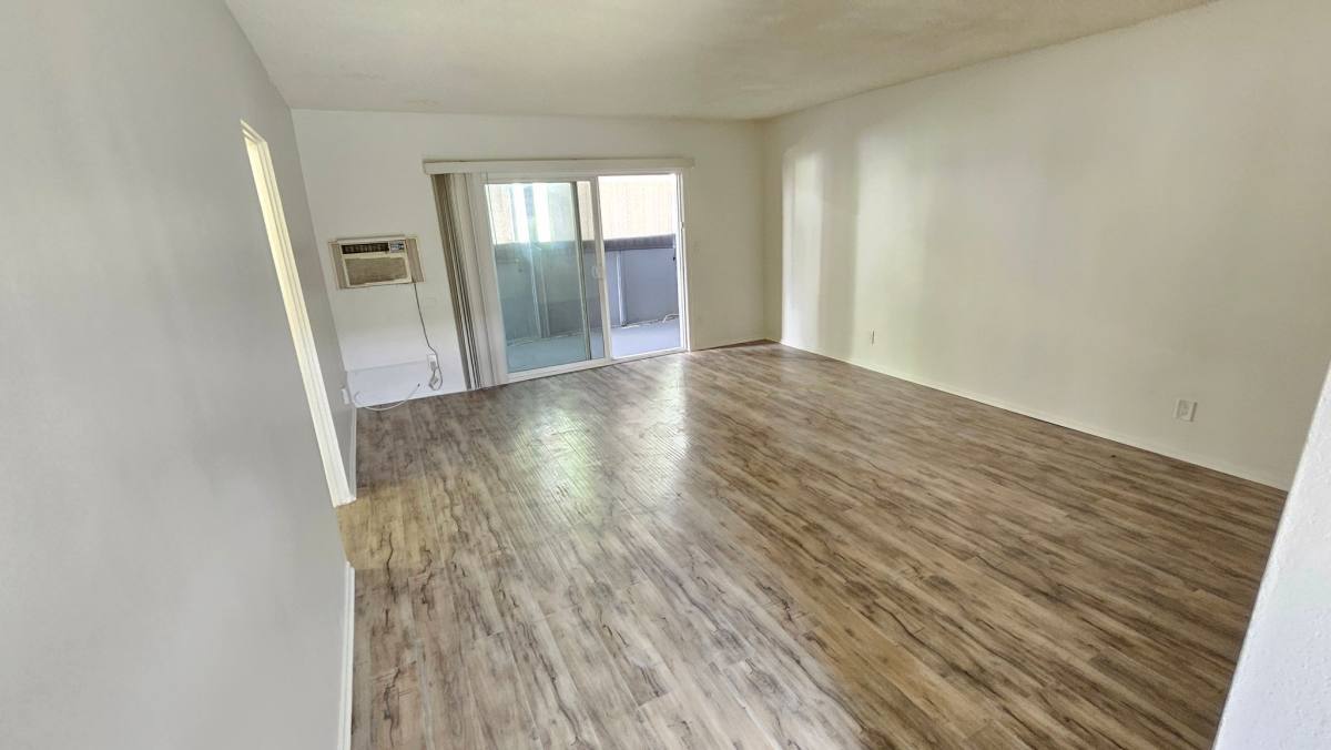 Apartment for rent at 11030 Moorpark St #A26, North Hollywood, CA 91602