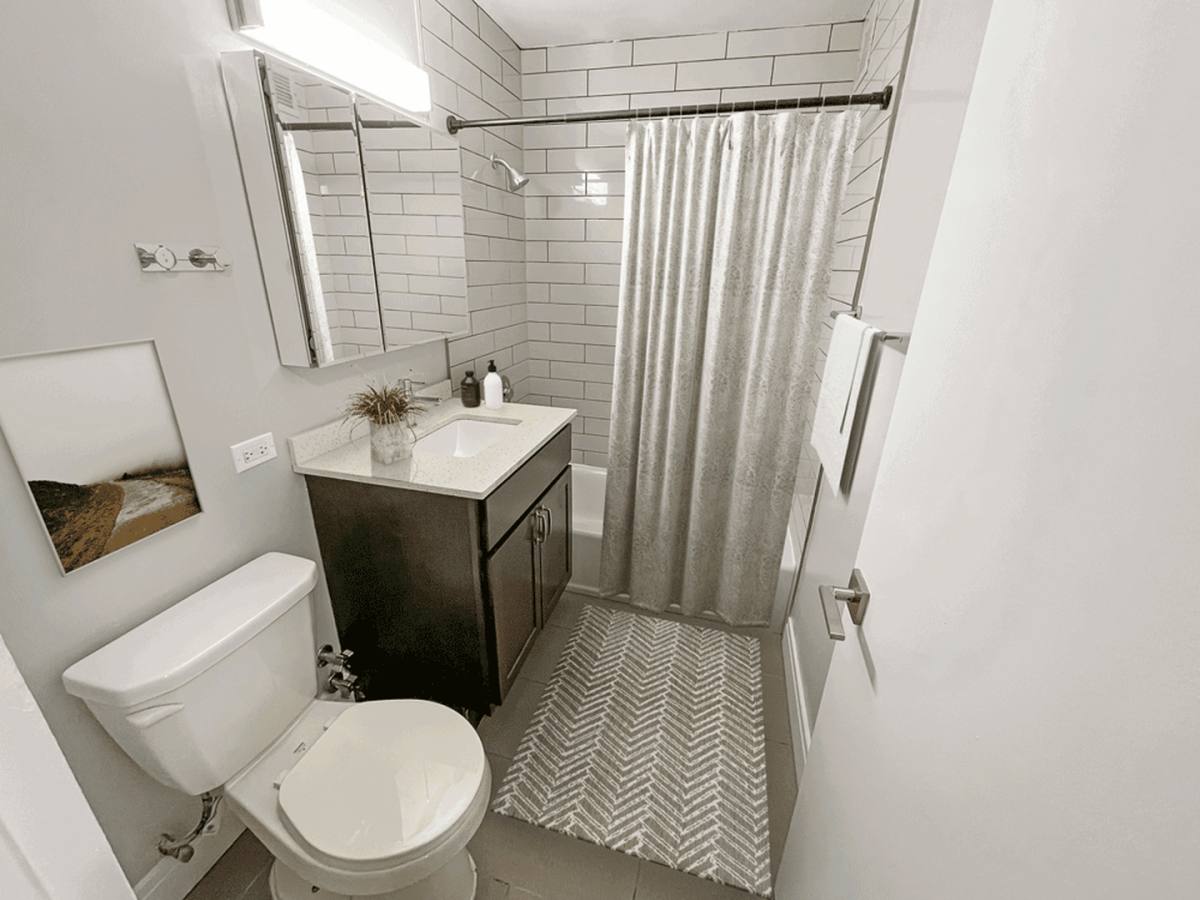 Apartment for rent at 4600 N Clarendon Ave, Chicago, IL 60640