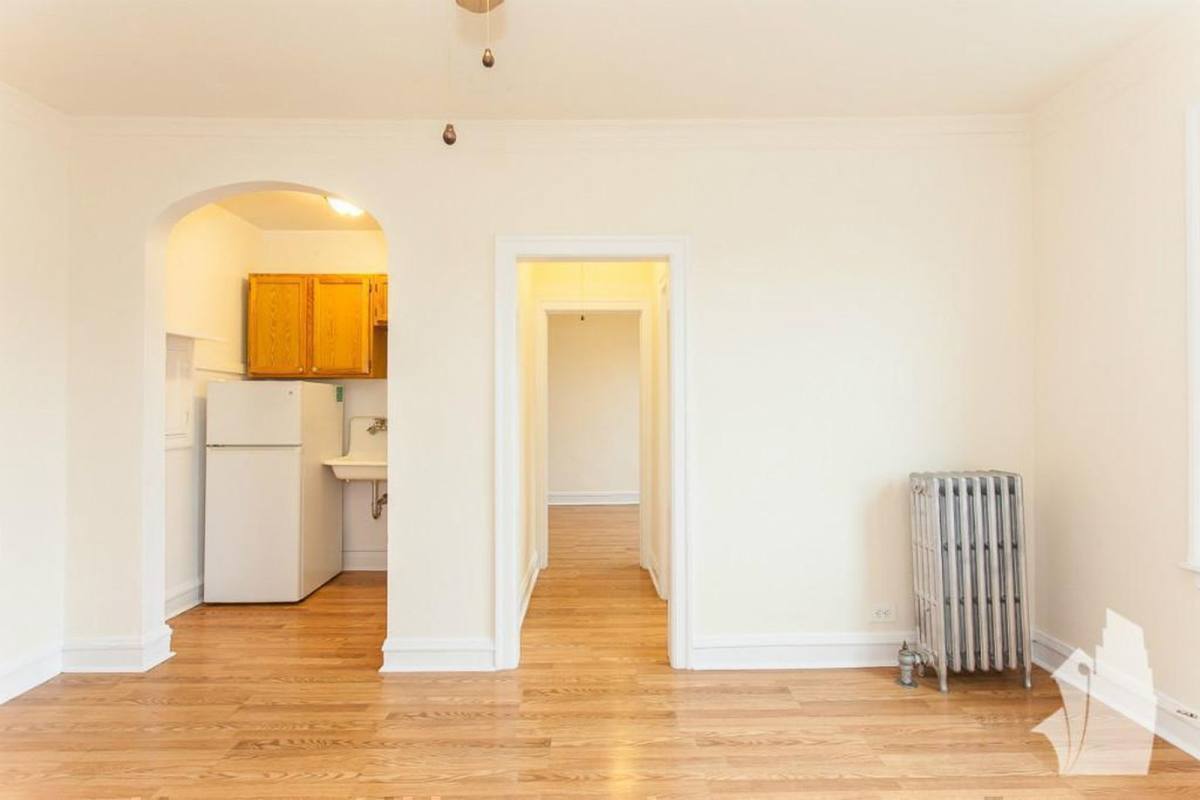 Apartment for rent at 2536 N Sawyer Ave, Chicago, IL 60647