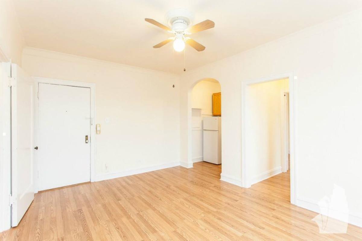 Apartment for rent at 2536 N Sawyer Ave, Chicago, IL 60647