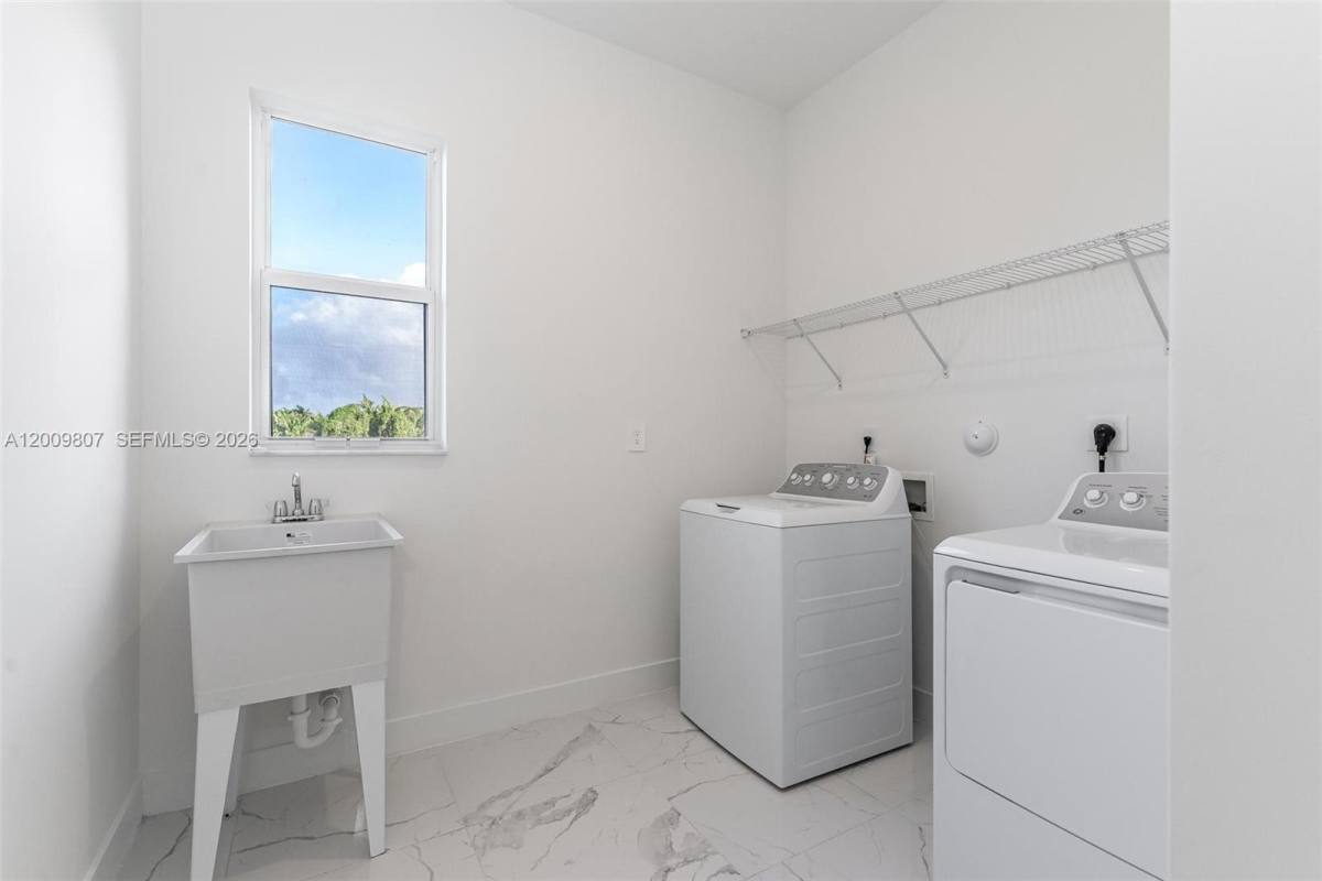 House for rent at 12259 SW 43rd St, Fort Lauderdale, FL 33330