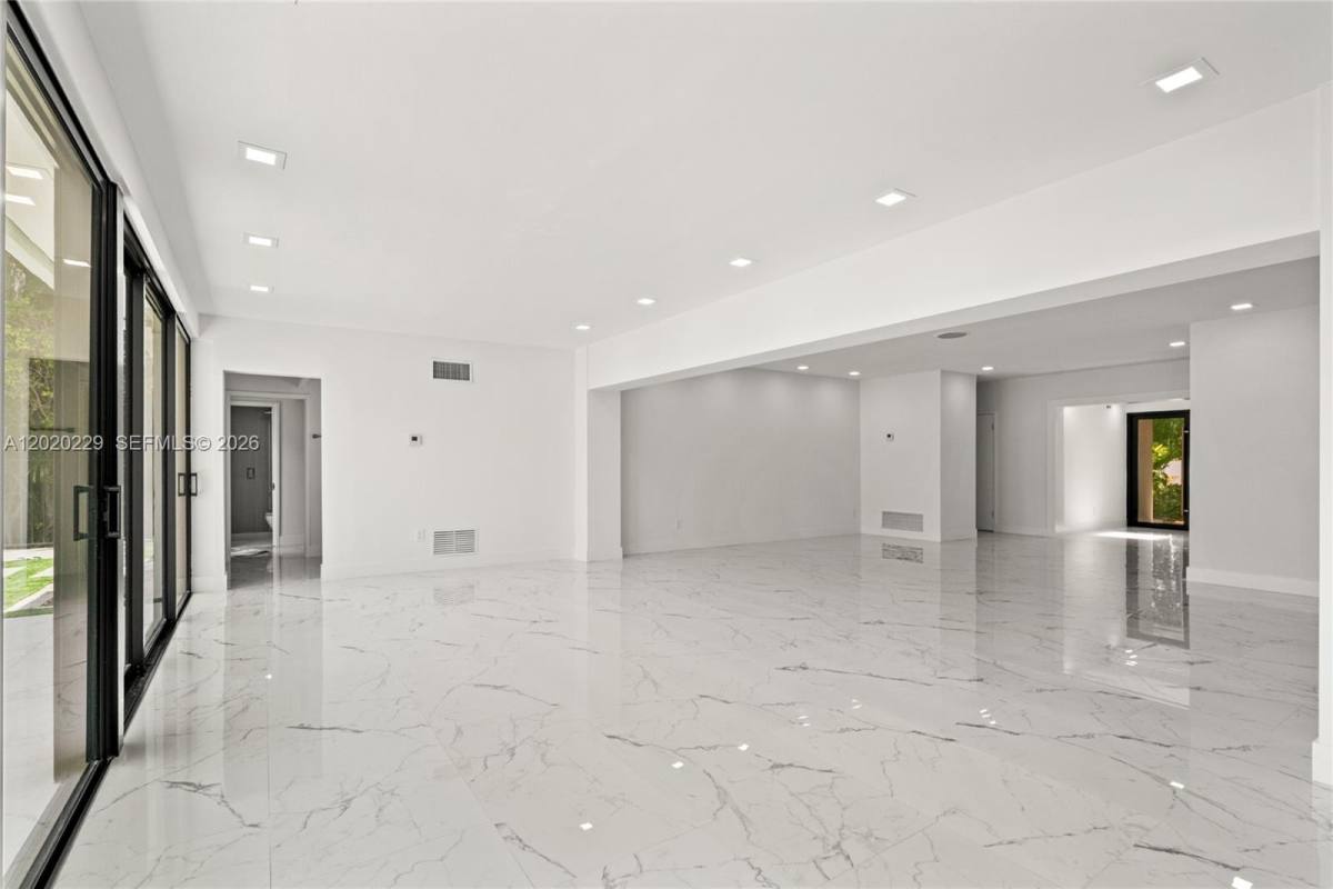 House for rent at 112 E 1st Court, Miami Beach, FL 33139