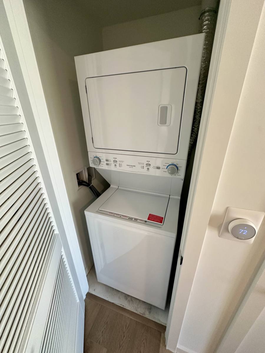 Apartment for rent at 501 NW 7th Ave, Fort Lauderdale, FL 33311