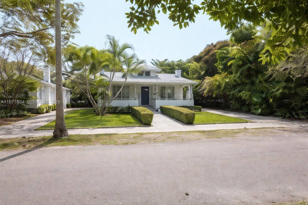 House for rent at 640 NE 71st St, Miami, FL 33138