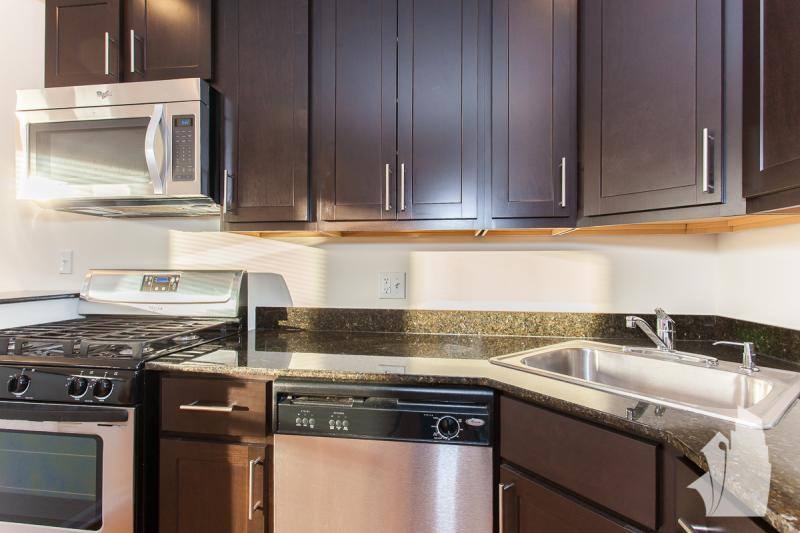 Apartment for rent at 5050 N Sheridan Rd, Chicago, IL 60640